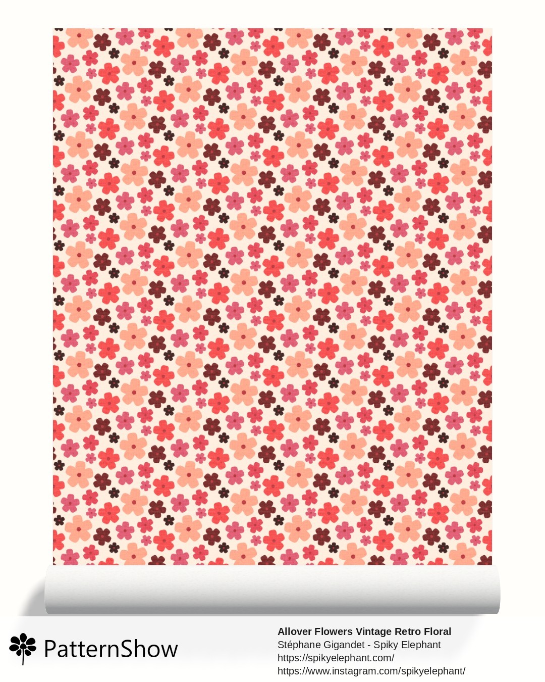 Allover Flowers Vintage Retro Floral wallpaper - Red Peach Coral Orange Sand Cream