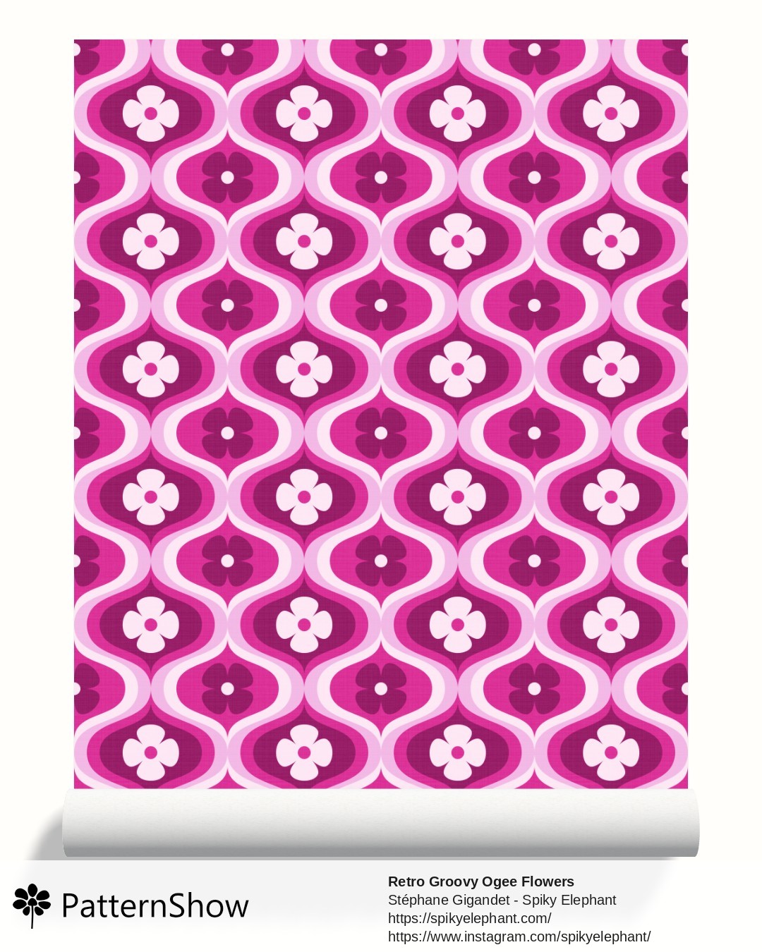 Retro Groovy Ogee Flowers wallpaper - Purple, Pink Cream