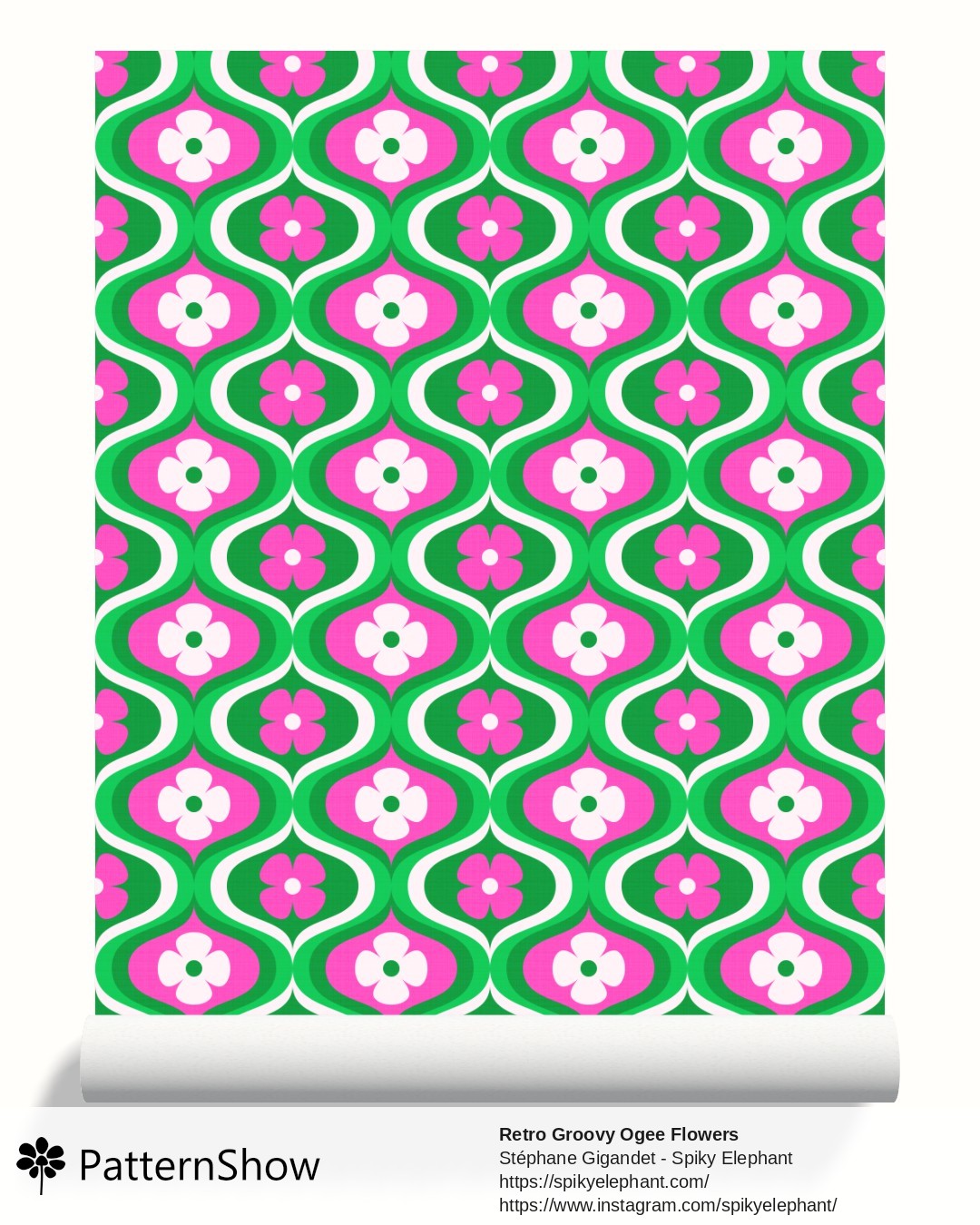 Retro Groovy Ogee Flowers wallpaper - Pink, Green, Cream