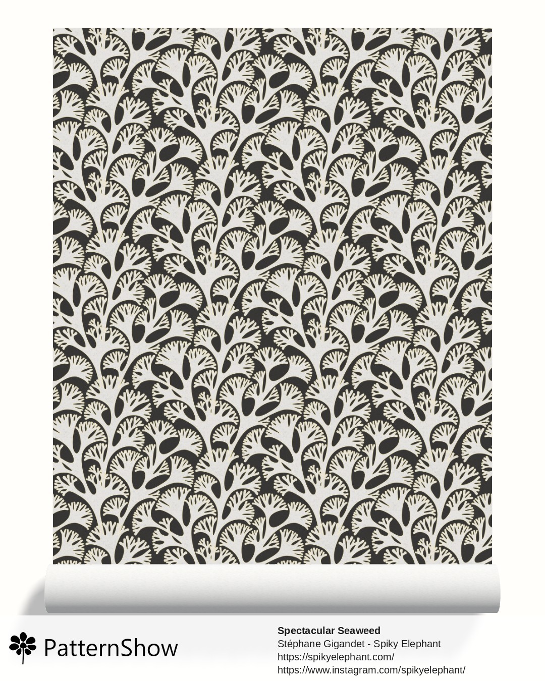Spectacular Seaweed wallpaper - Monochrome Grey White Dark Black