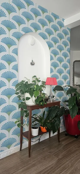 Dazzling Daisies Blue Flowers Living Room